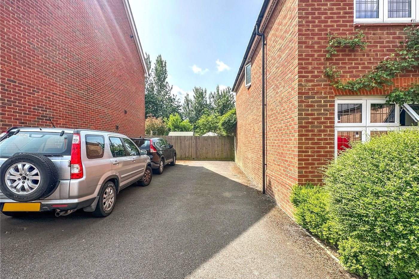 4 bedroom house for sale in Rainham | Robinson Michael & Jackson