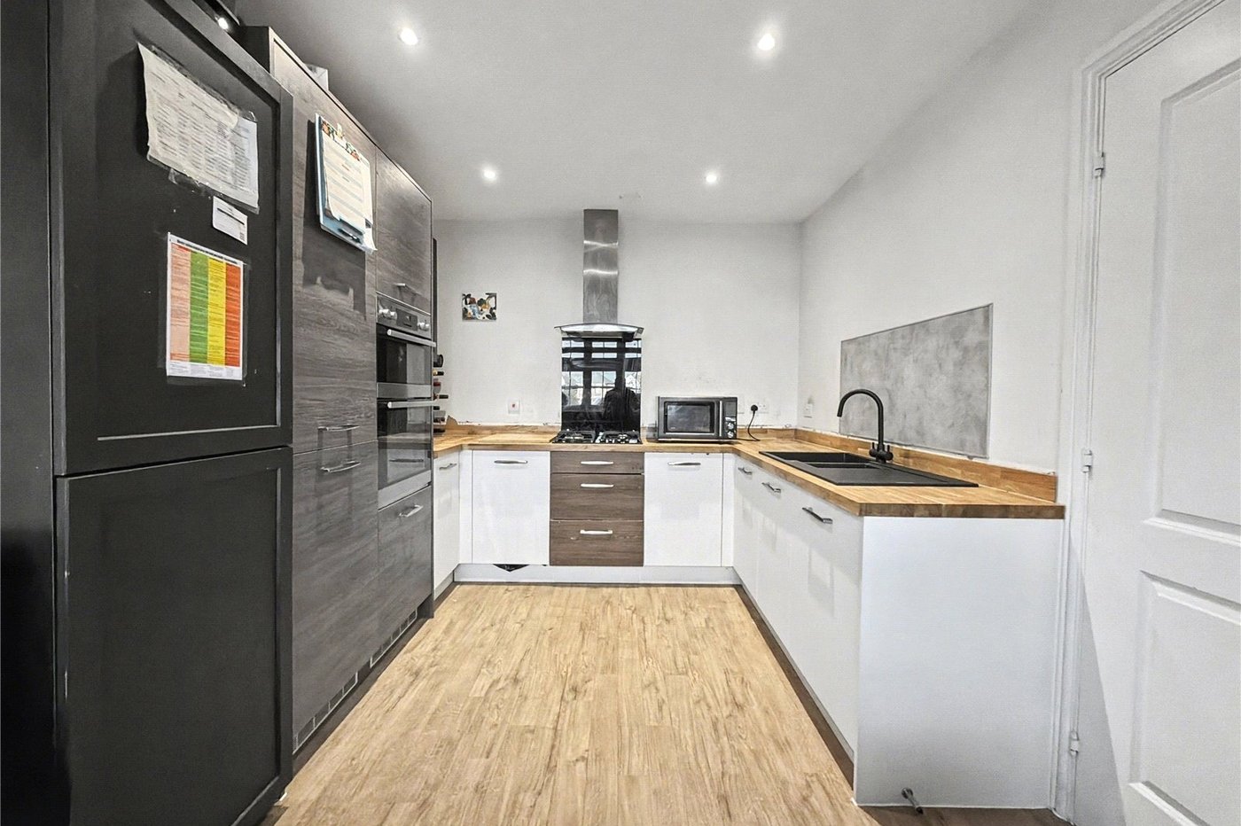 4 bedroom house for sale in Rainham | Robinson Michael & Jackson