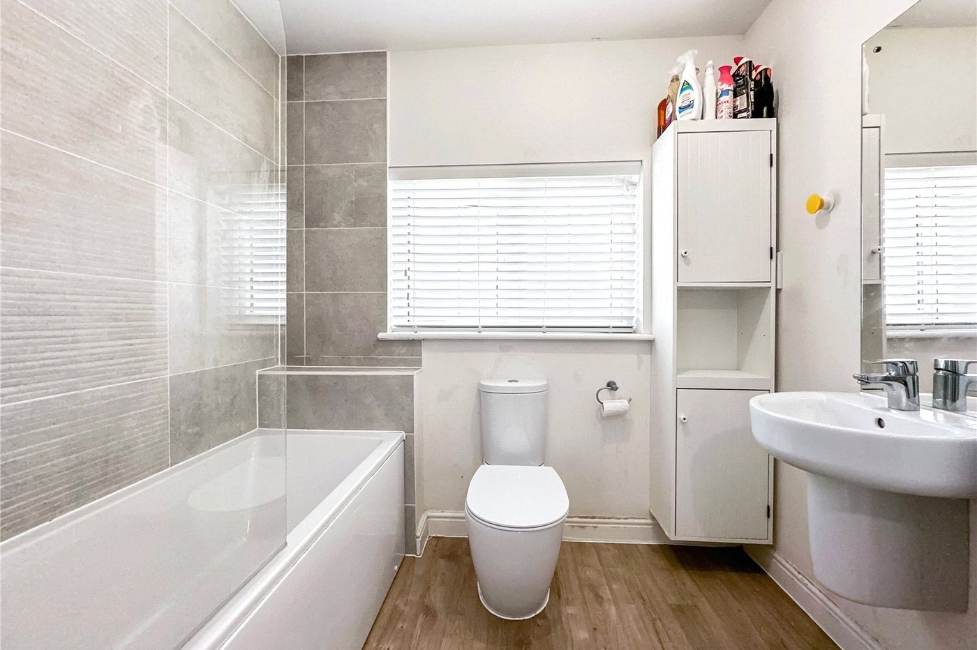 4 bedroom house for sale in Rainham | Robinson Michael & Jackson