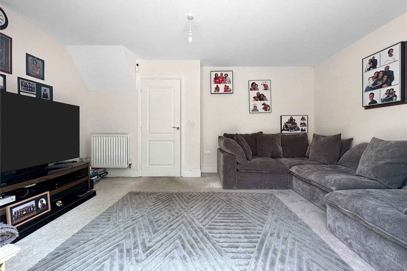 4 bedroom house for sale in Rainham | Robinson Michael & Jackson