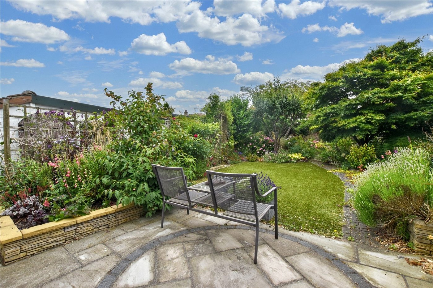 3 bedroom bungalow for sale in Bexleyheath | Robinson Jackson