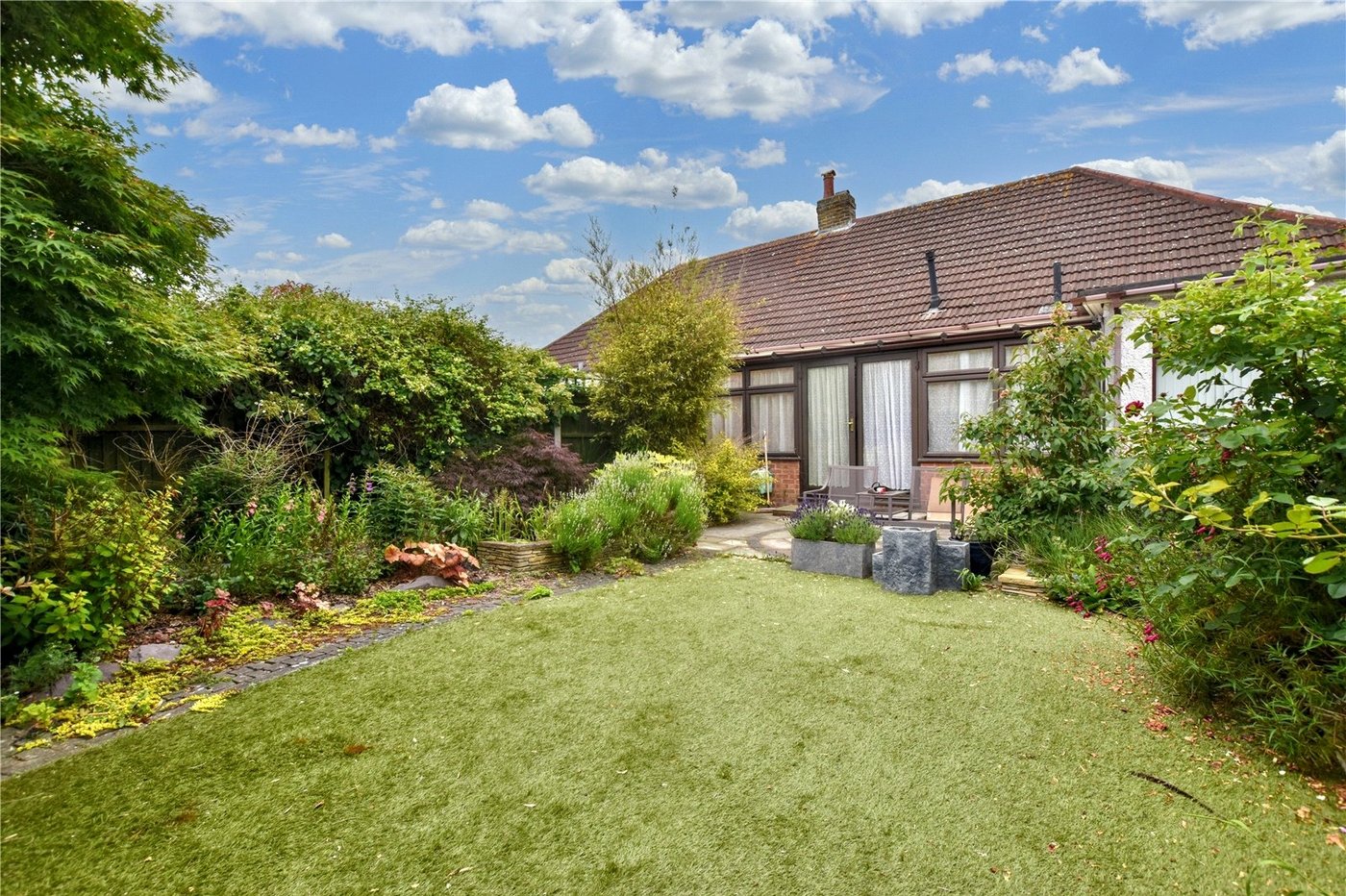 3 bedroom bungalow for sale in Bexleyheath | Robinson Jackson