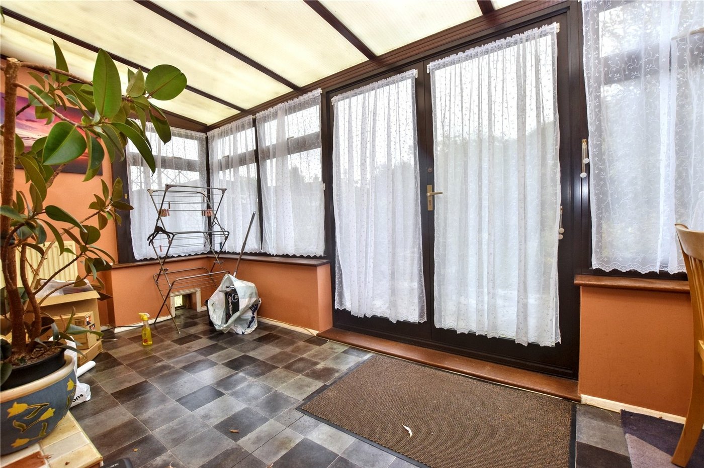 3 bedroom bungalow for sale in Bexleyheath | Robinson Jackson