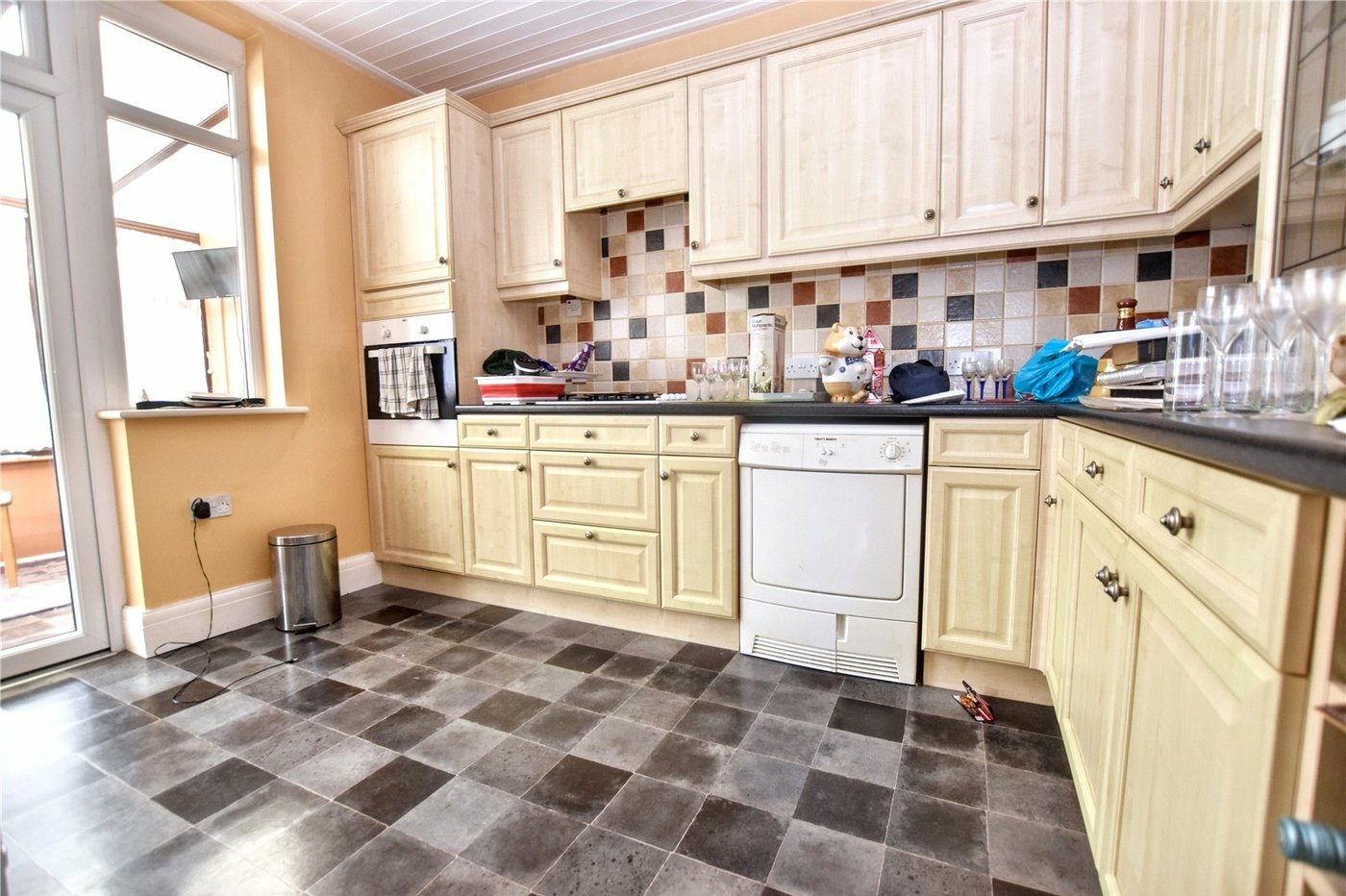 3 bedroom bungalow for sale in Bexleyheath | Robinson Jackson