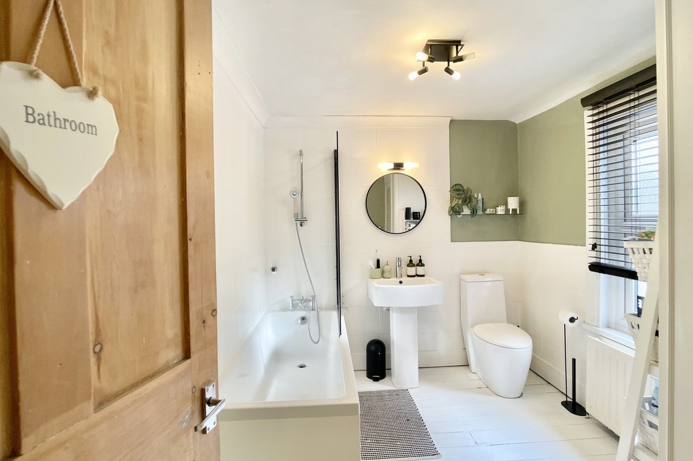 2 bedroom house for sale in Dartford | Robinson Jackson
