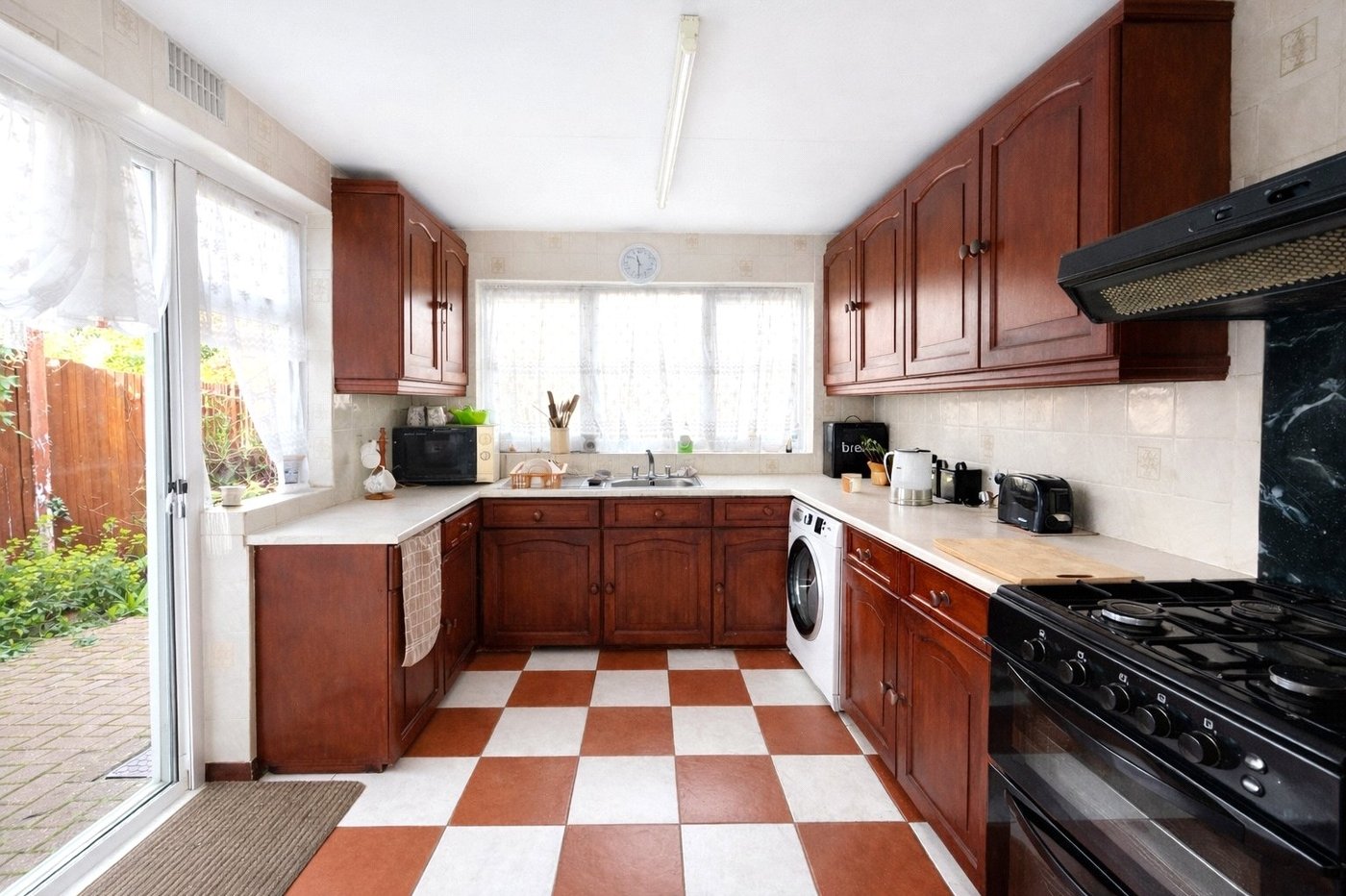 3 bedroom house for sale in Bromley | Robinson Jackson