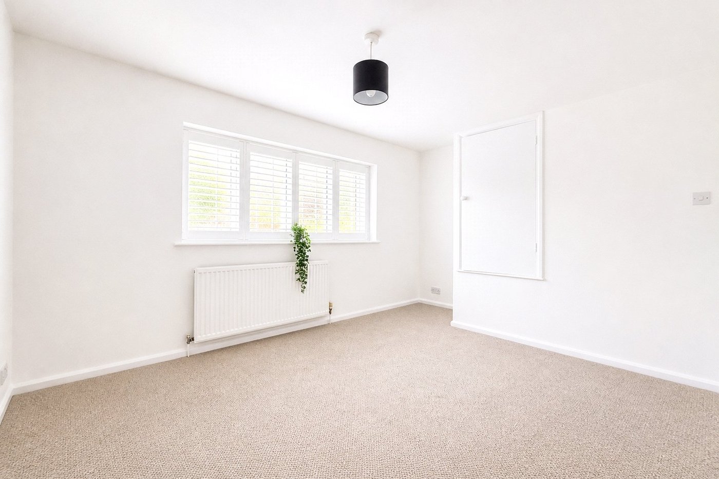 2 bedroom house for sale in London | Robinson Jackson