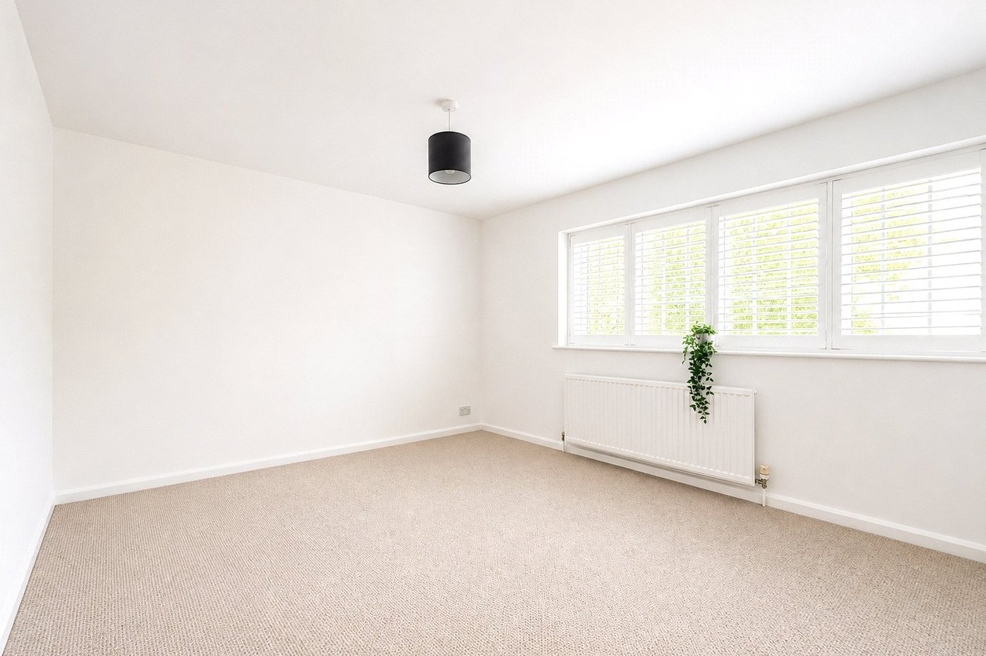 2 bedroom house for sale in London | Robinson Jackson