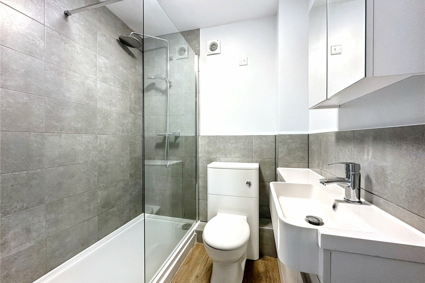 1 bedroom property for sale in Wigmore | Robinson Michael & Jackson