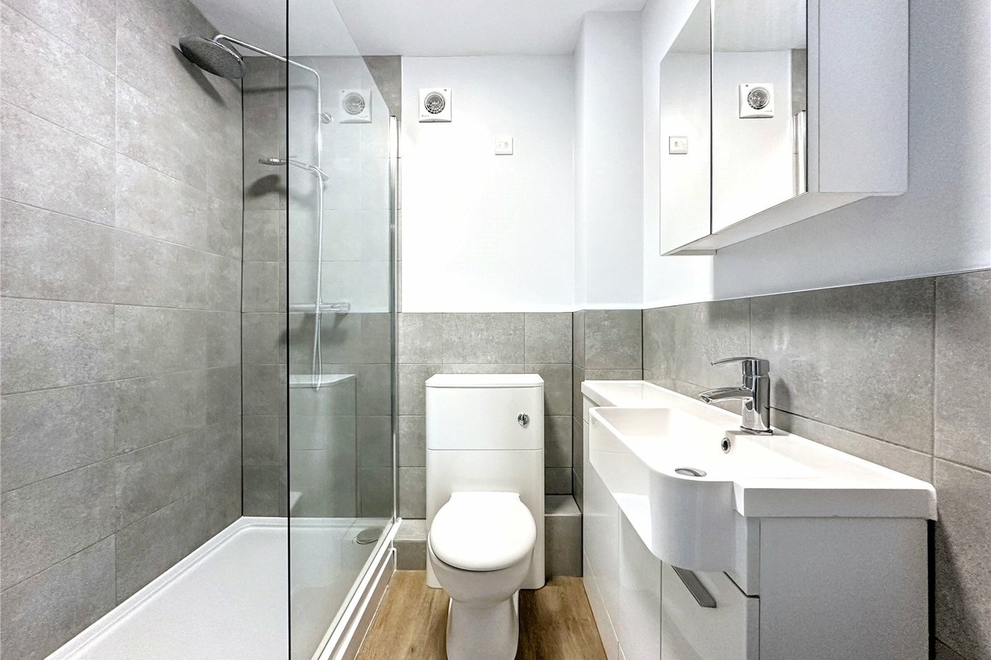 1 bedroom property for sale in Wigmore | Robinson Michael & Jackson