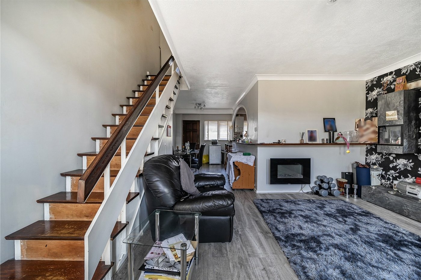 3 bedroom house for sale in London | Robinson Jackson