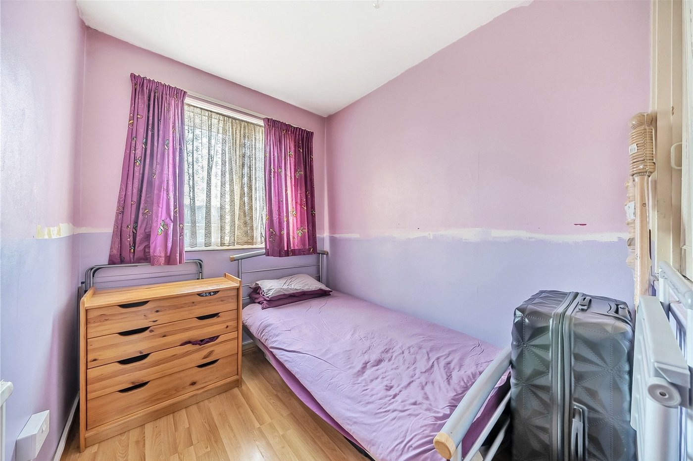 3 bedroom house for sale in London | Robinson Jackson