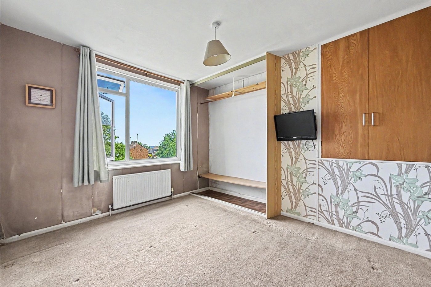 3 bedroom house for sale in Twydall | Robinson Michael & Jackson