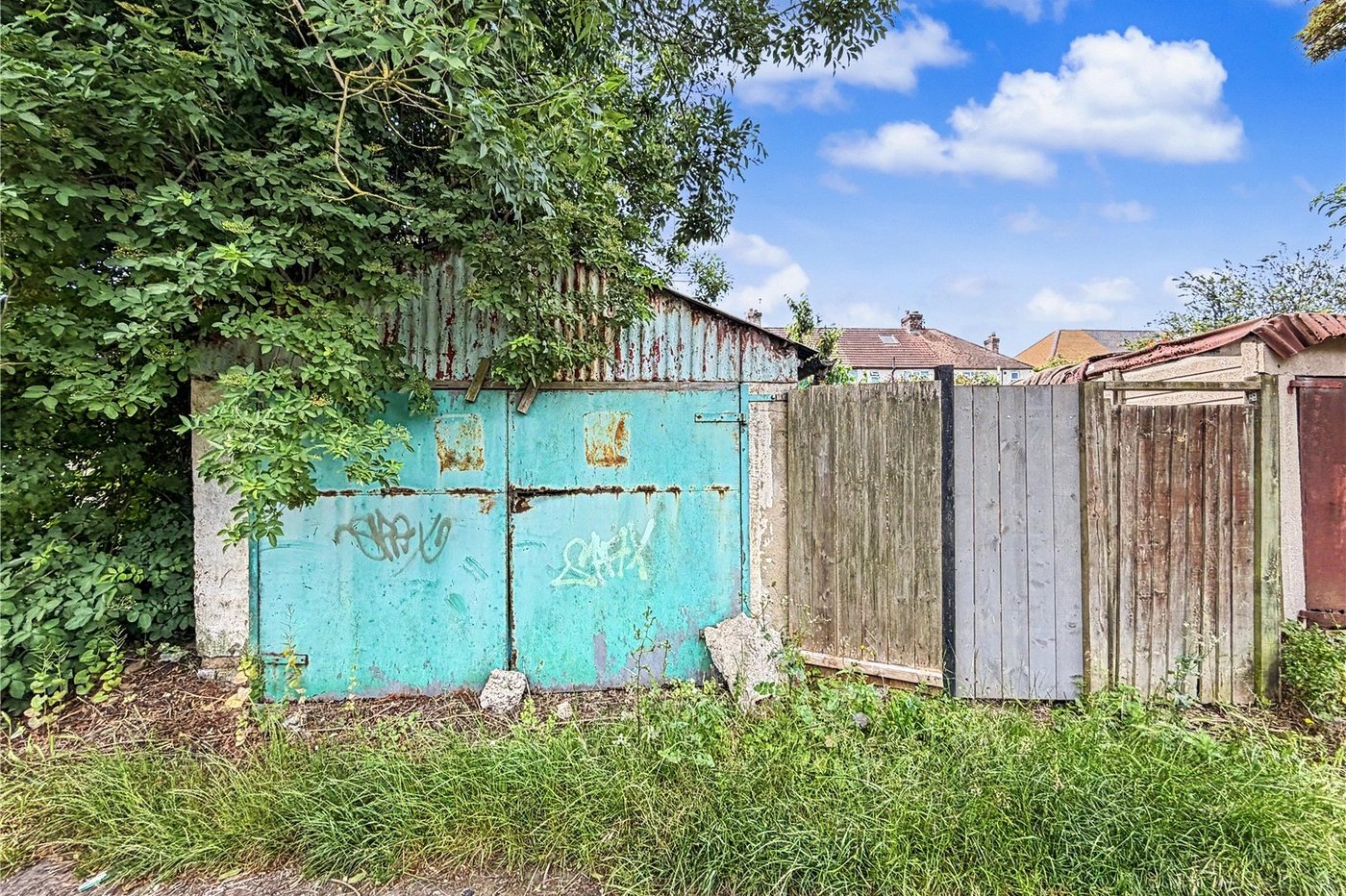 3 bedroom house for sale in Twydall | Robinson Michael & Jackson