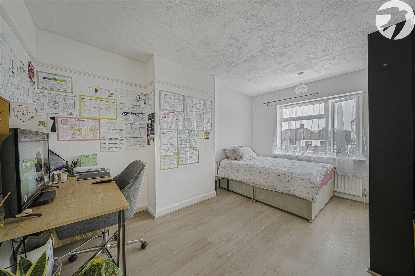 4 bedroom house to rent in Dartford | Robinson Jackson