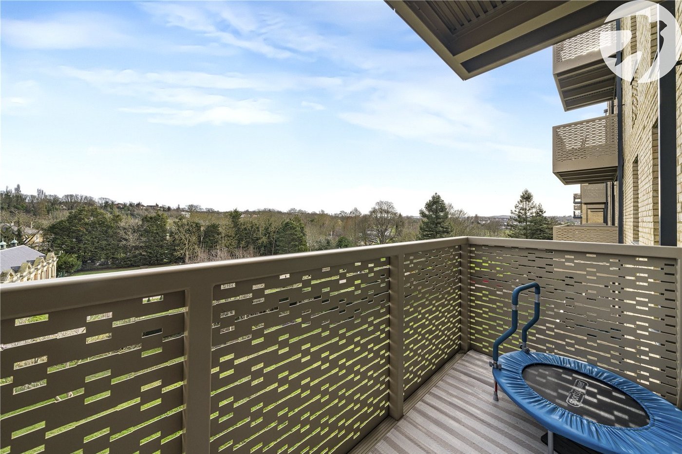 2 bedroom property for sale in Dartford | Robinson Jackson