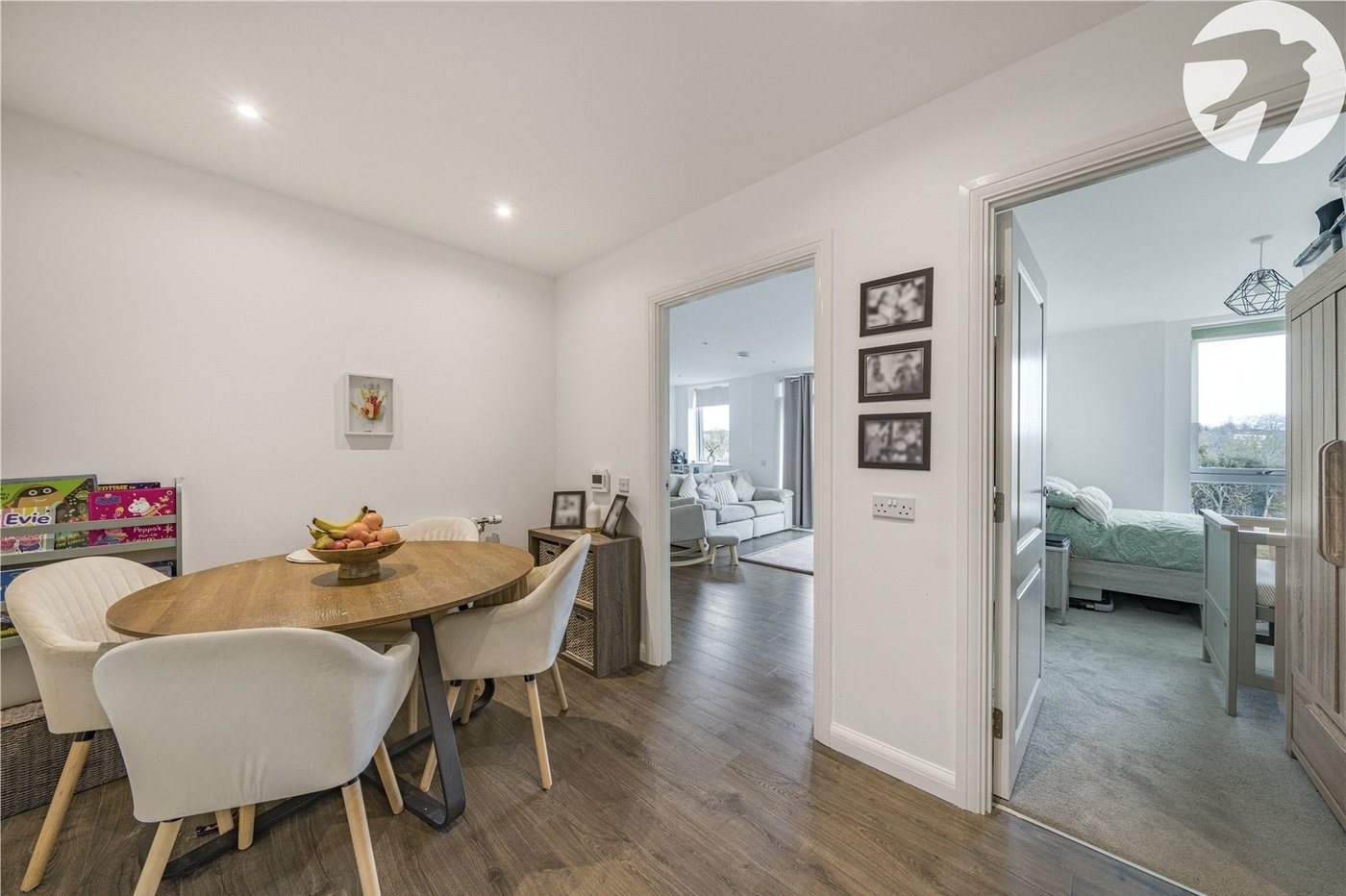 2 bedroom property for sale in Dartford | Robinson Jackson