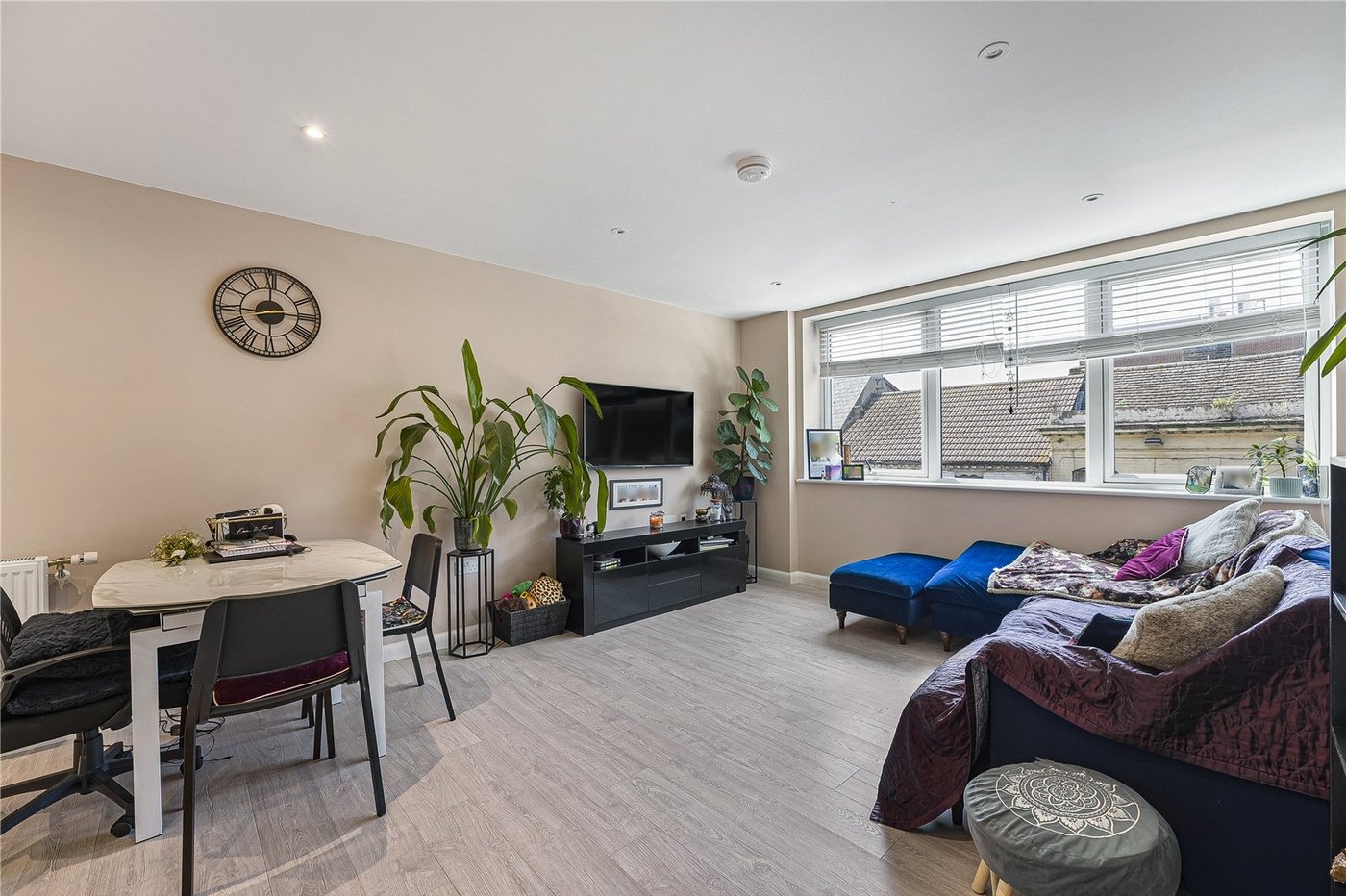 2 bedroom property for sale in Dartford | Robinson Jackson
