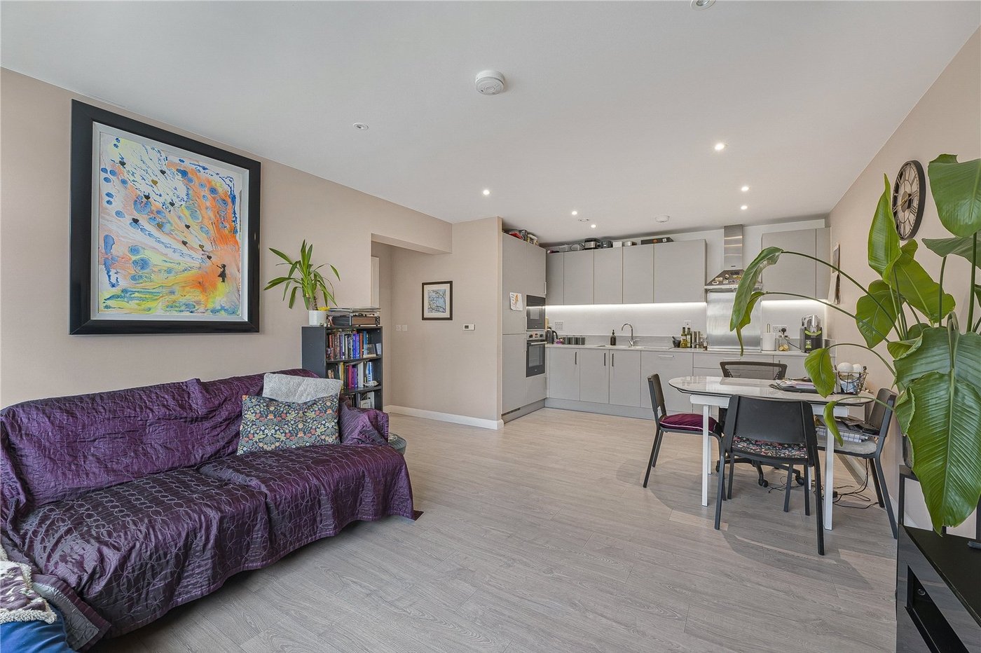 2 bedroom property for sale in Dartford | Robinson Jackson