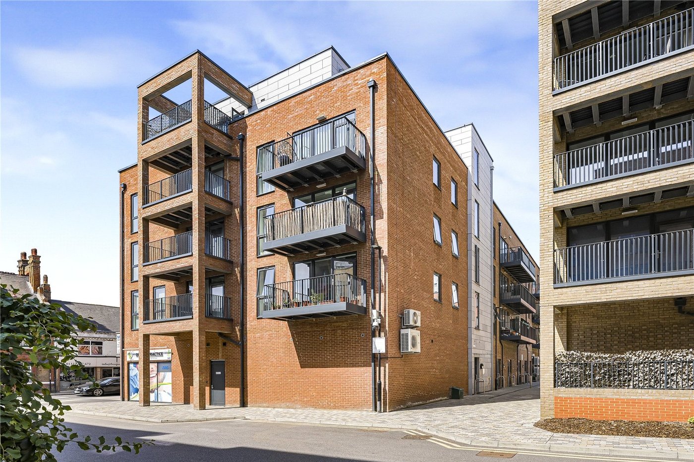 2 bedroom property for sale in Dartford | Robinson Jackson