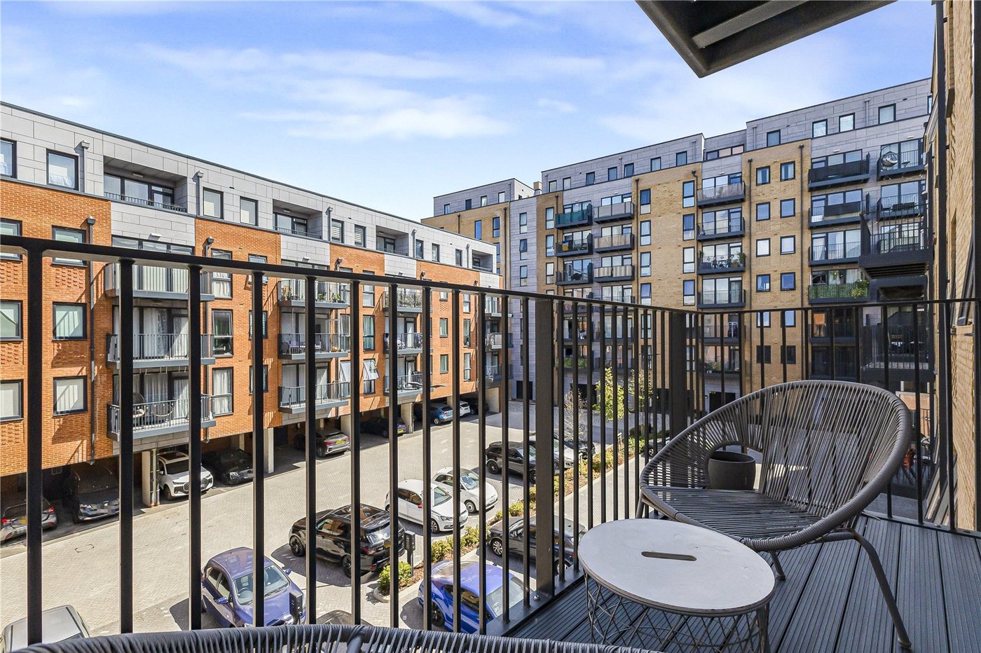 2 bedroom property for sale in Dartford | Robinson Jackson