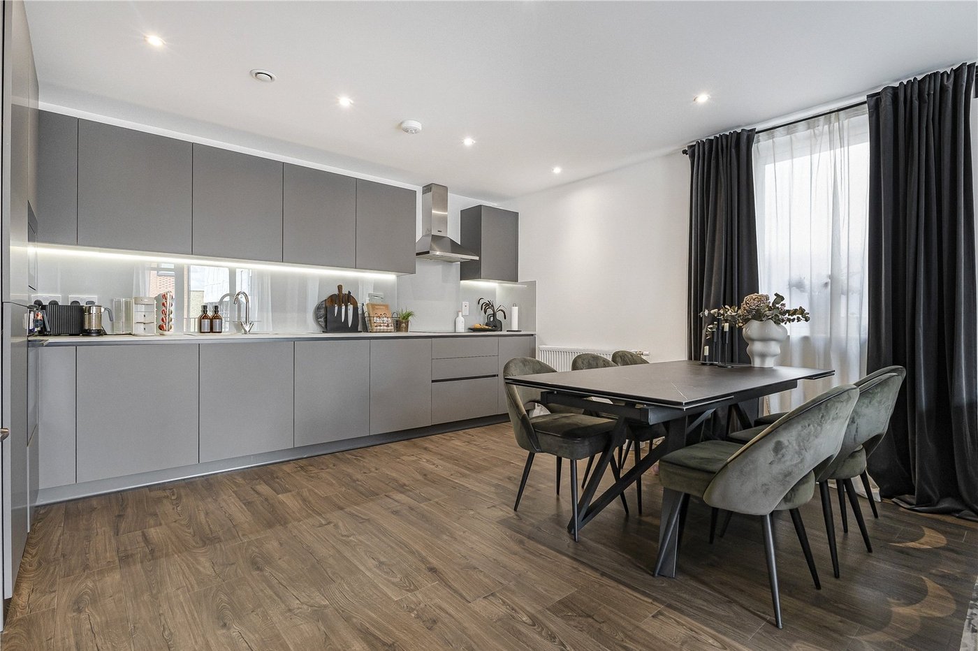 2 bedroom property for sale in Dartford | Robinson Jackson