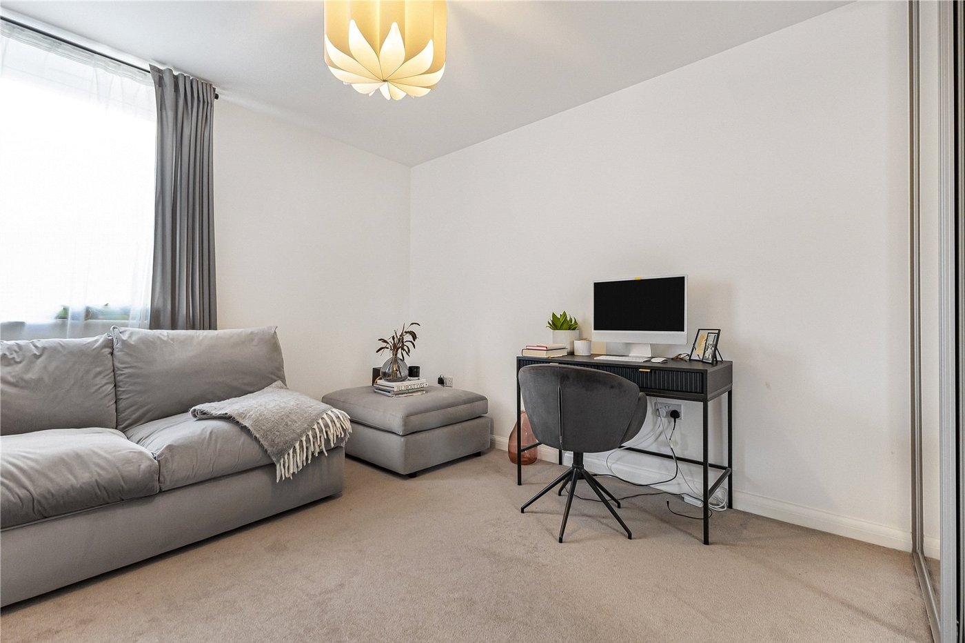2 bedroom property for sale in Dartford | Robinson Jackson