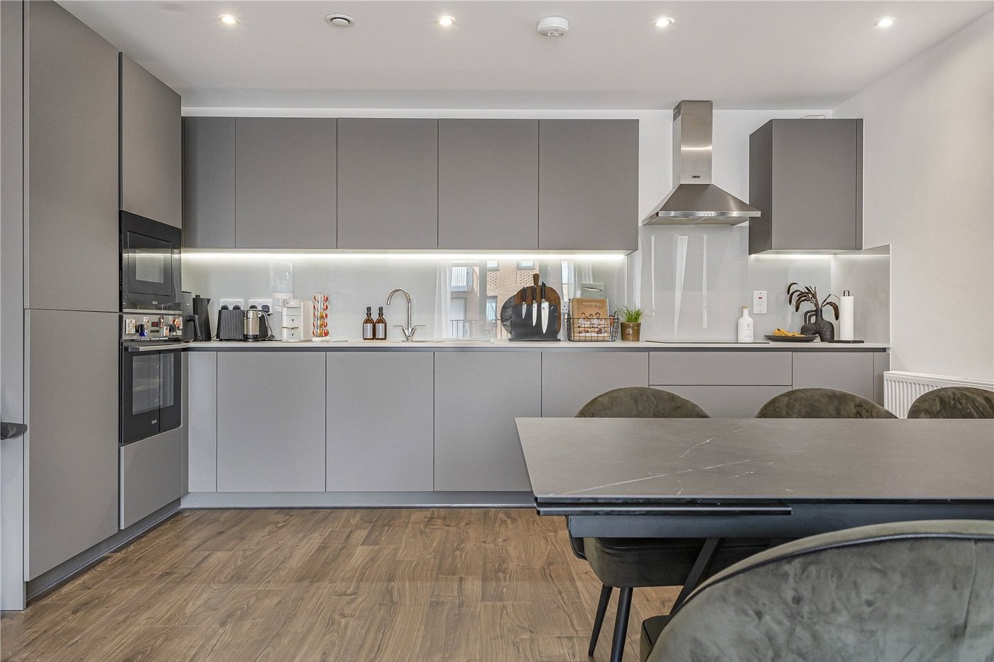 2 bedroom property for sale in Dartford | Robinson Jackson