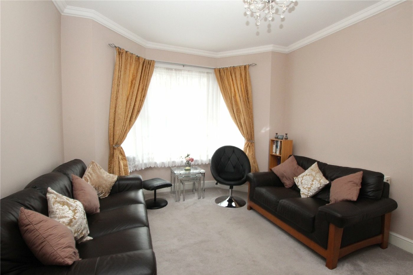 4 bedroom house for sale in London | Robinson Jackson