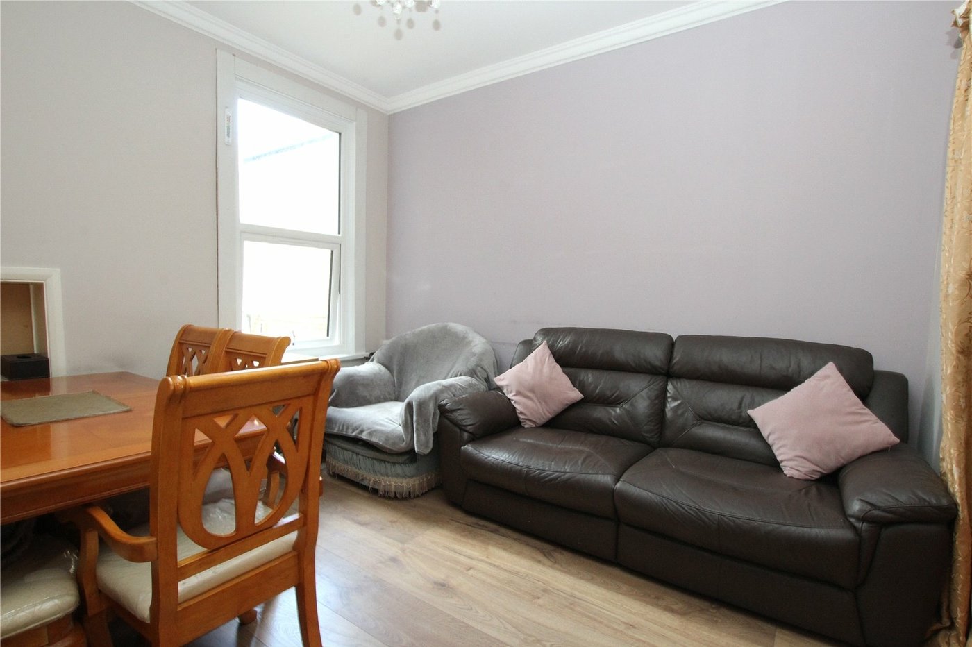 4 bedroom house for sale in London | Robinson Jackson