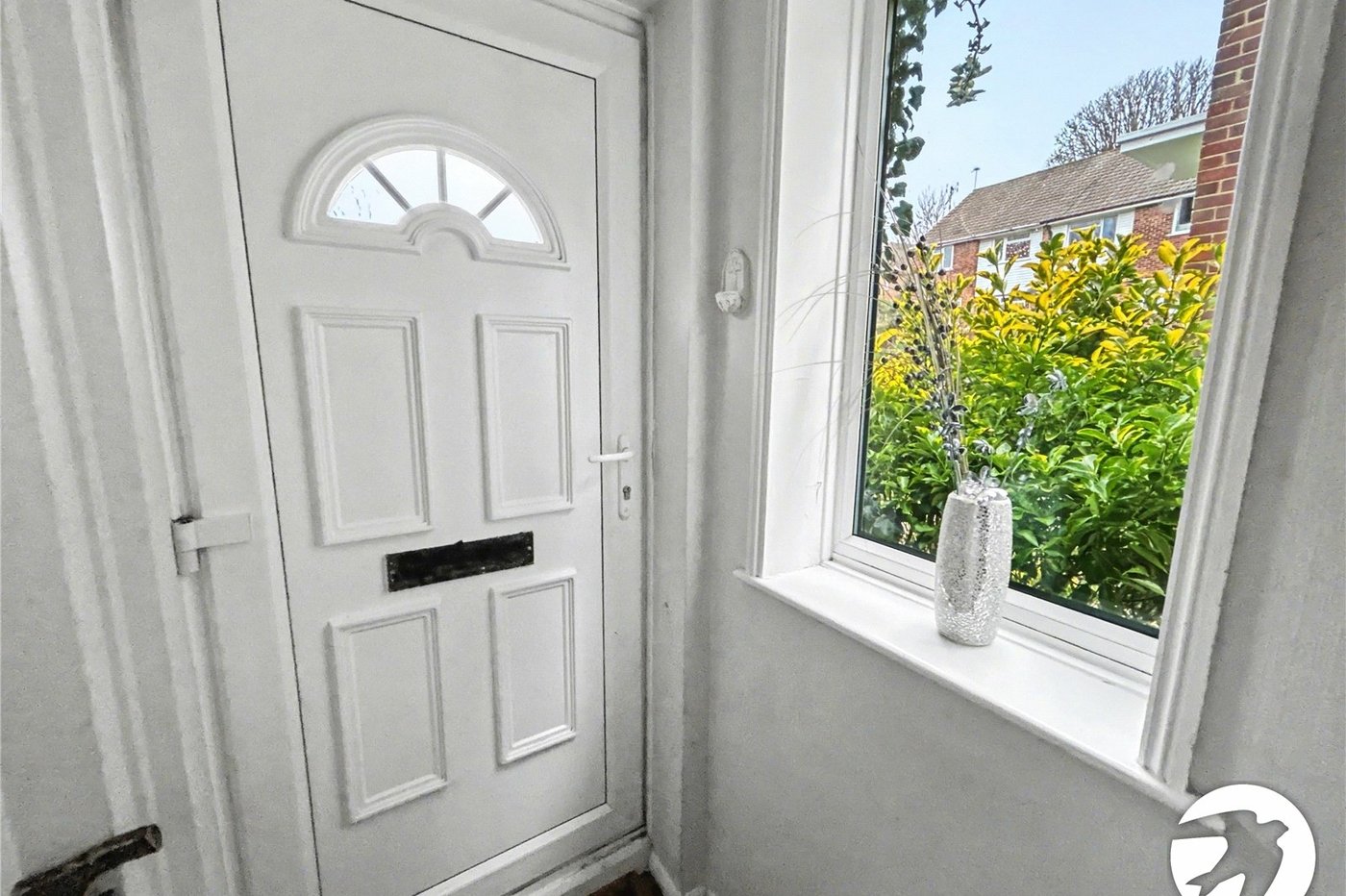 2 bedroom property for sale in Sidcup Hill | Robinson Jackson