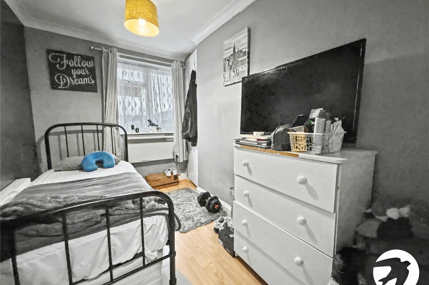 2 bedroom property for sale in Sidcup Hill | Robinson Jackson