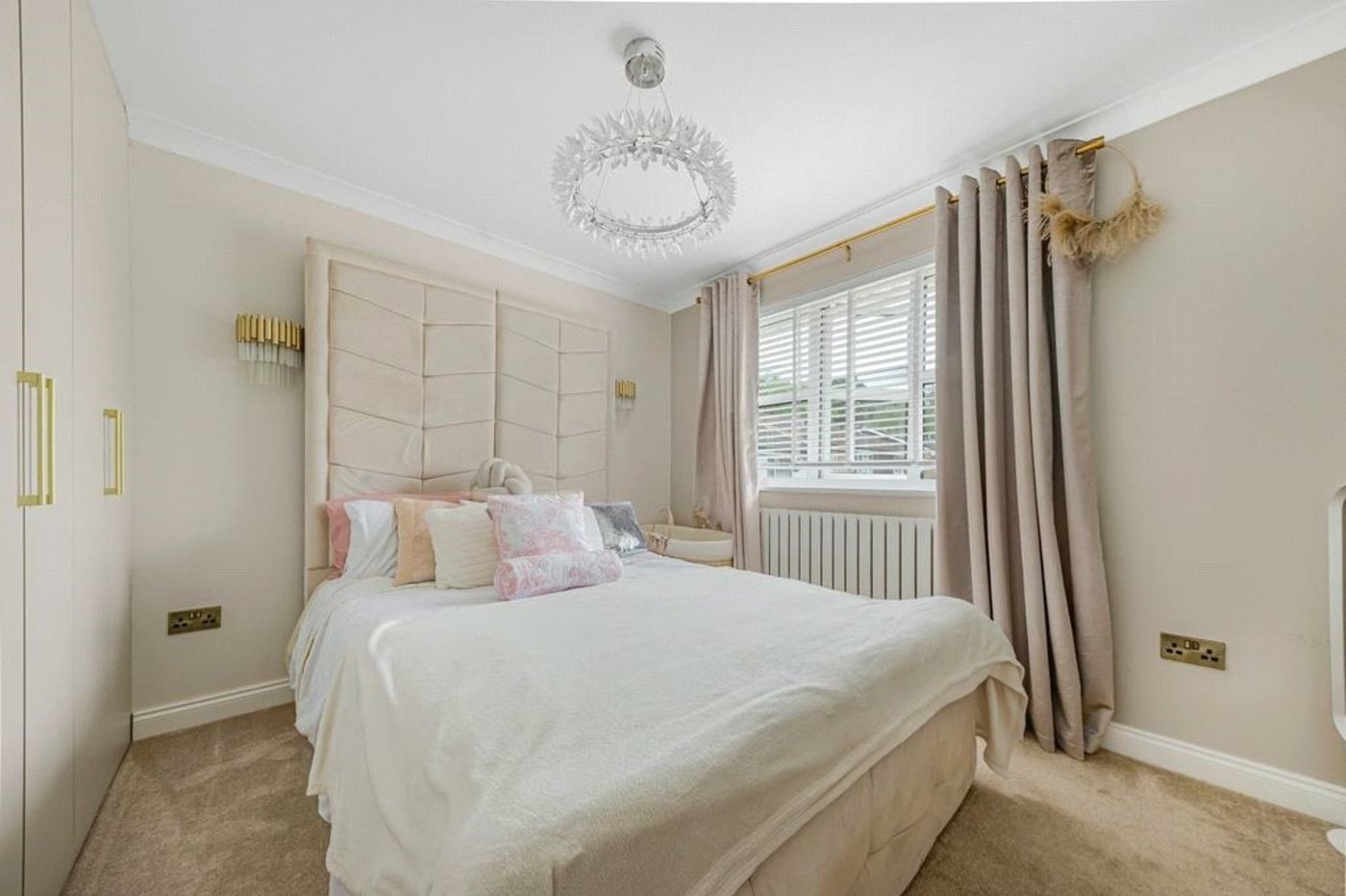 1 bedroom house for sale in Farnborough | Robinson Jackson
