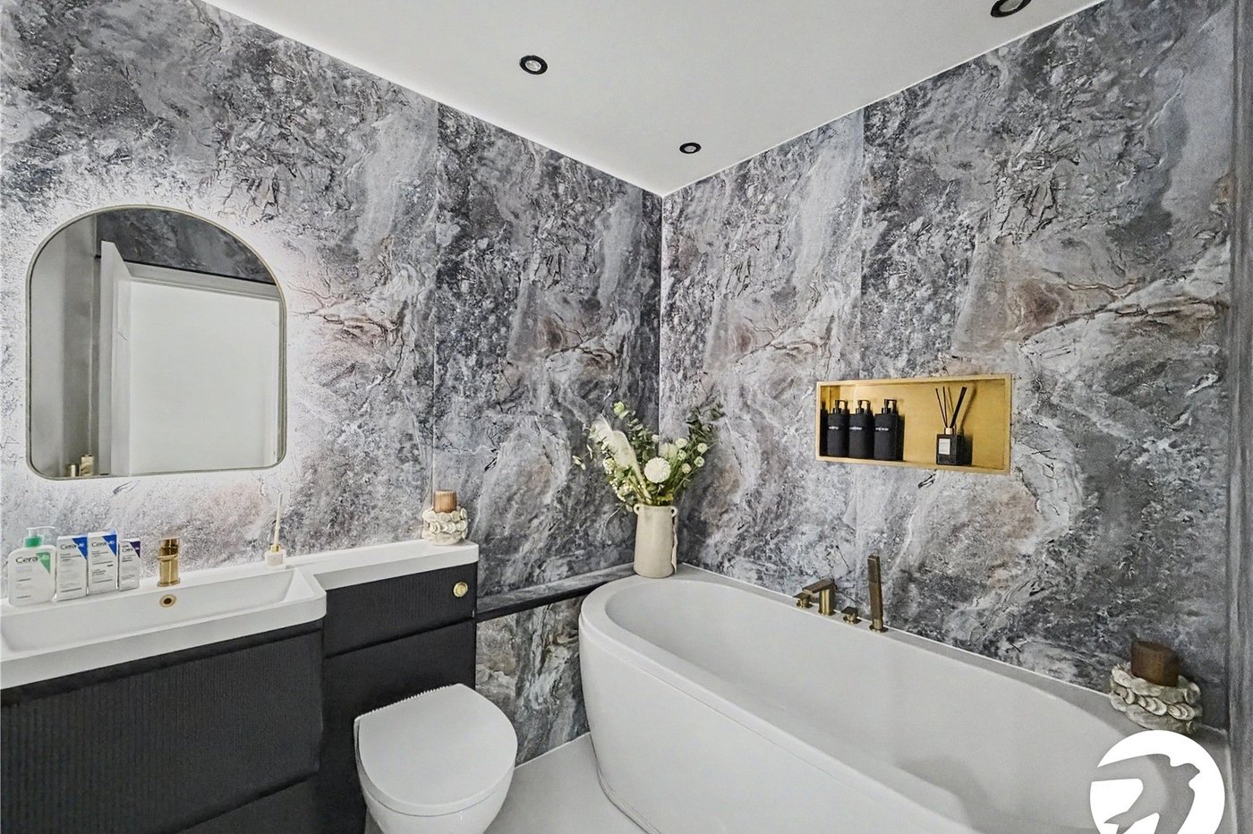 3 bedroom property for sale in Valleta Way | Robinson Michael & Jackson