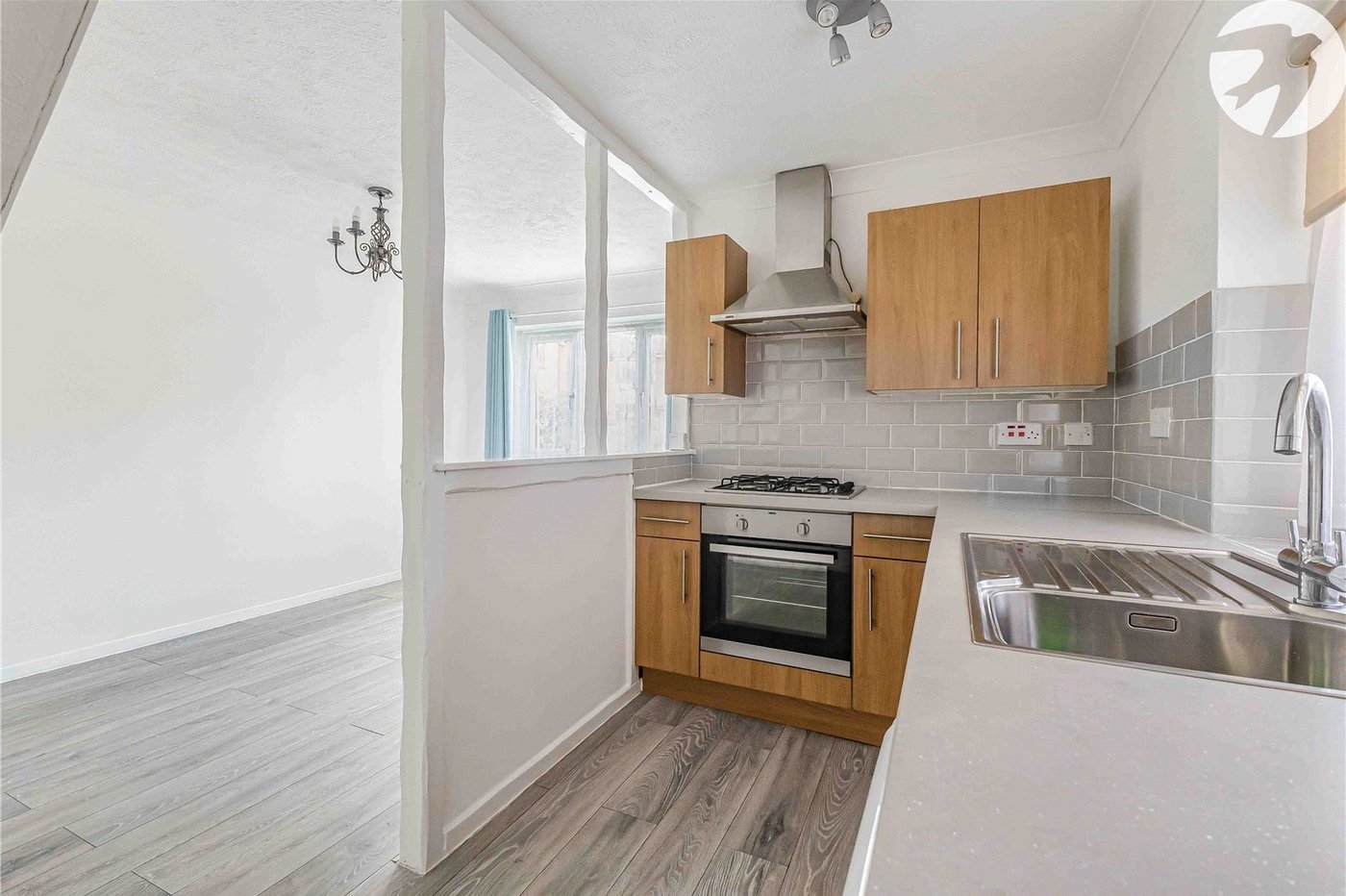 2 bedroom house for sale in Upnor | Robinson Michael & Jackson