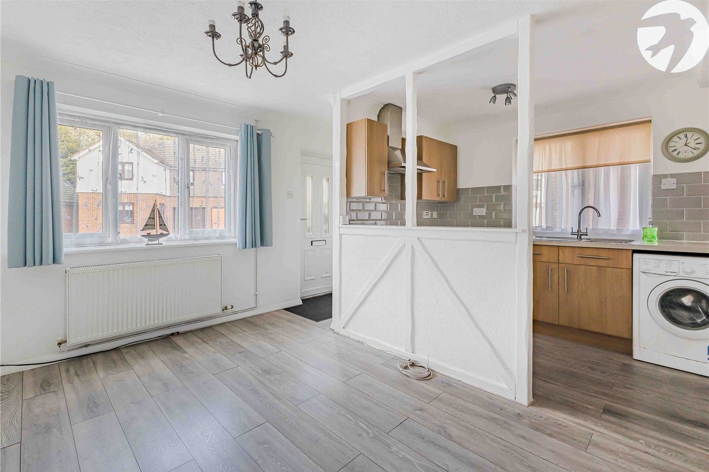 2 bedroom house for sale in Upnor | Robinson Michael & Jackson