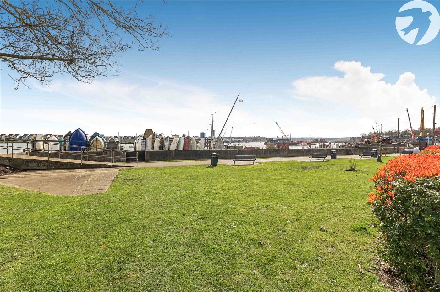 2 bedroom house for sale in Upnor | Robinson Michael & Jackson