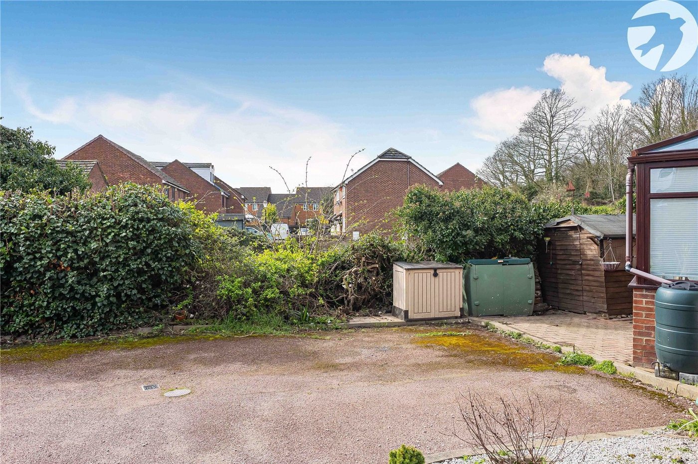 2 bedroom house for sale in Upnor | Robinson Michael & Jackson