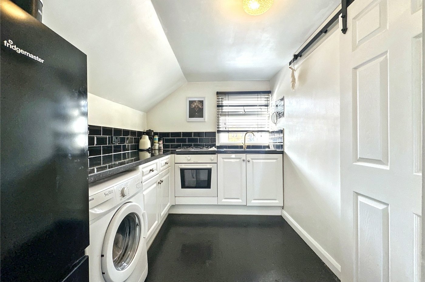 2 bedroom property for sale in Gillingham | Robinson Michael & Jackson