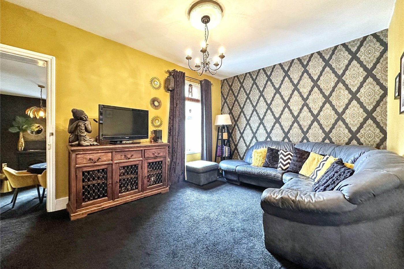 2 bedroom property for sale in Gillingham | Robinson Michael & Jackson