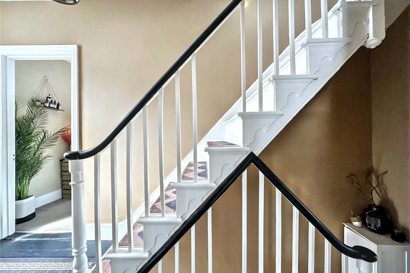 2 bedroom property for sale in Gillingham | Robinson Michael & Jackson