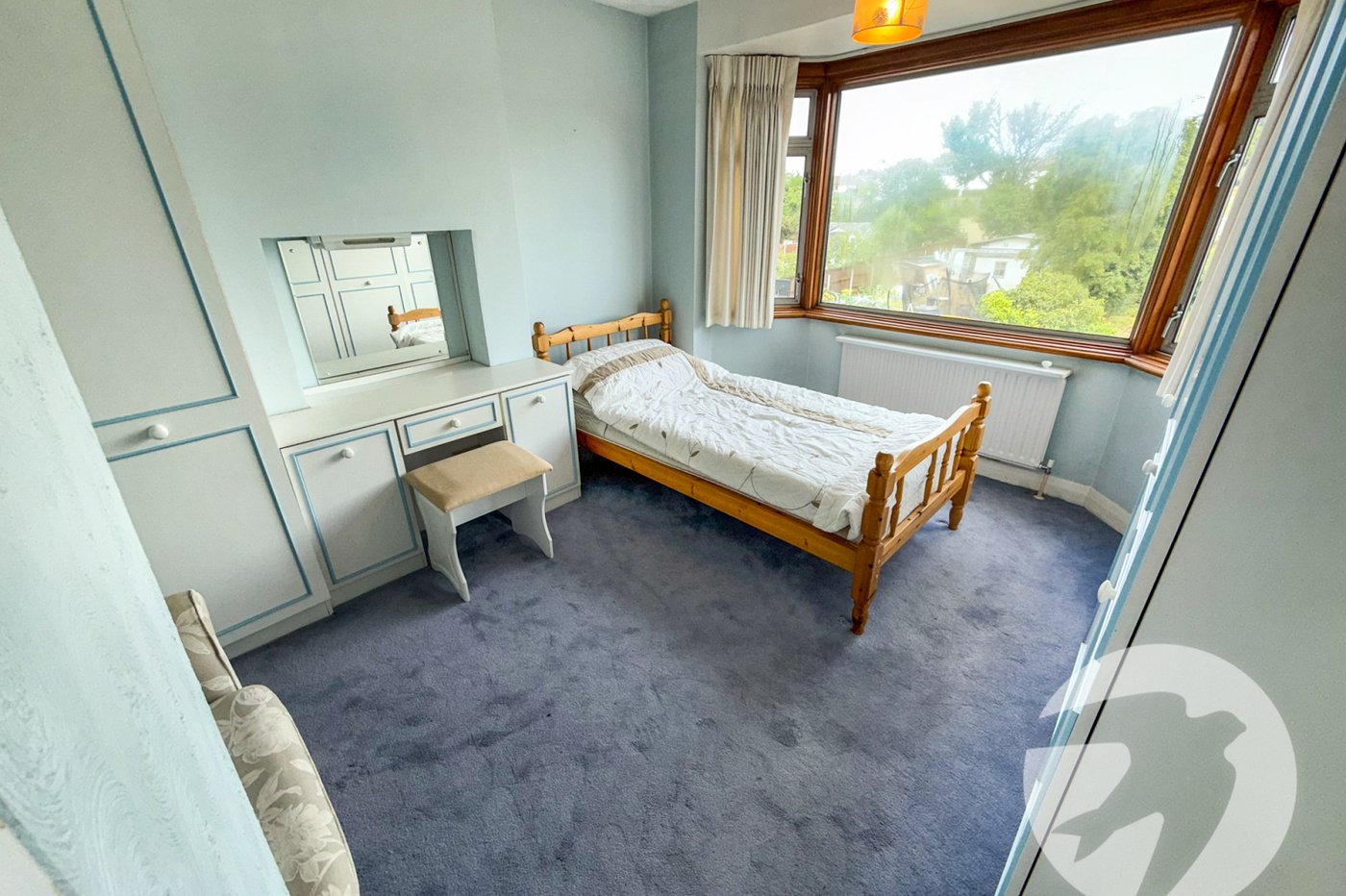 3 bedroom house for sale in London | Robinson Jackson