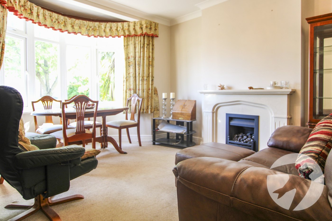 3 bedroom house for sale in London | Robinson Jackson