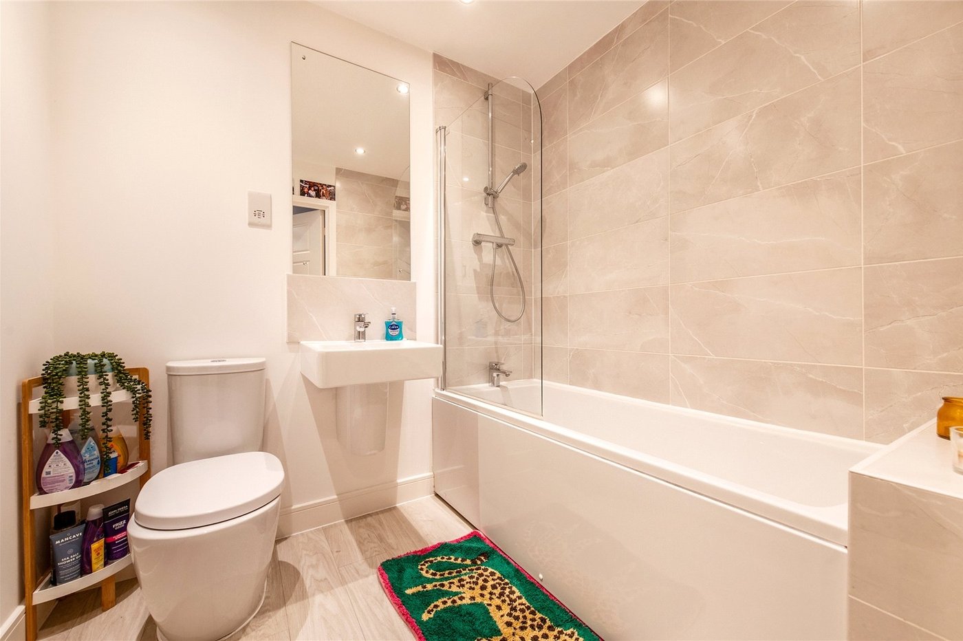 2 bedroom property for sale in Maidstone | Robinson Michael & Jackson