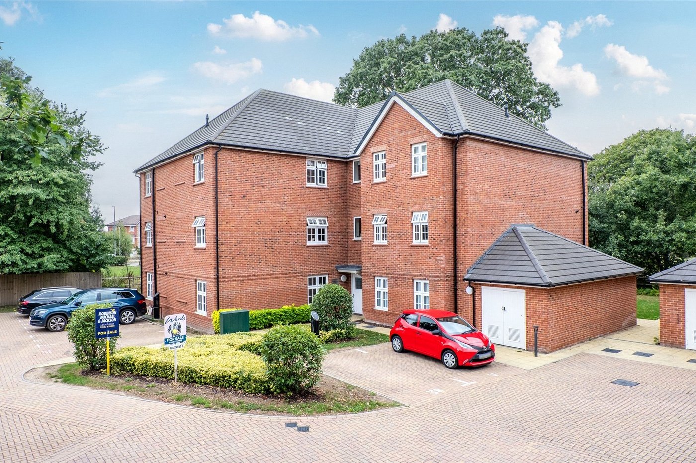 2 bedroom property for sale in Maidstone | Robinson Michael & Jackson