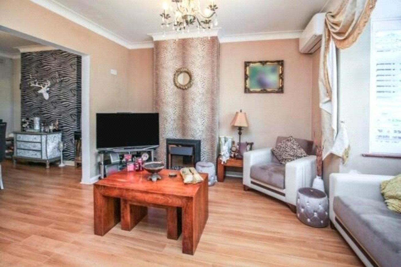 7 bedroom house for sale in London | Robinson Jackson