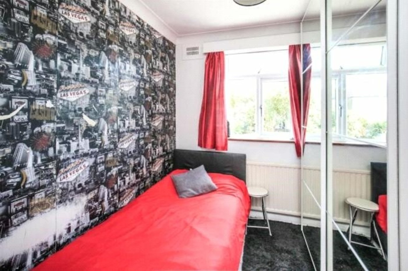 7 bedroom house for sale in London | Robinson Jackson