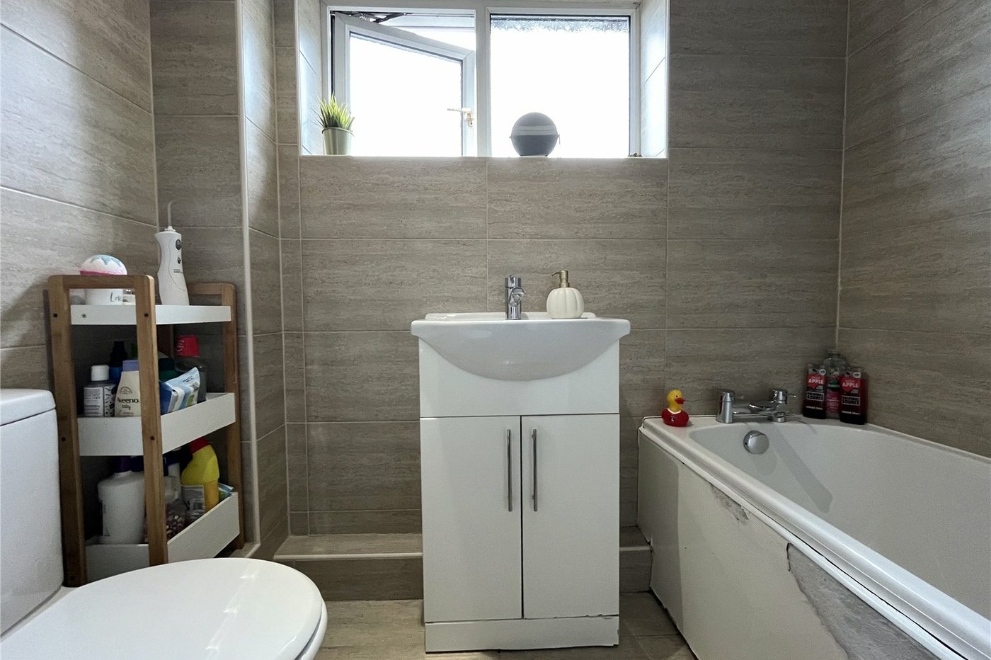 3 bedroom house for sale in Walderslade | Robinson Michael & Jackson