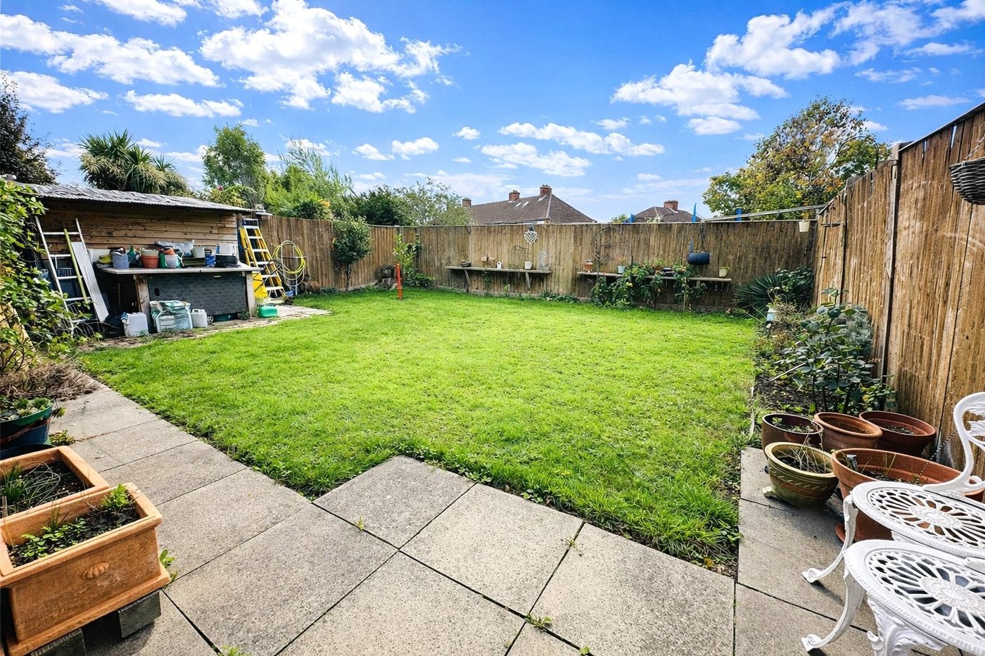 2 bedroom property for sale in London | Robinson Jackson