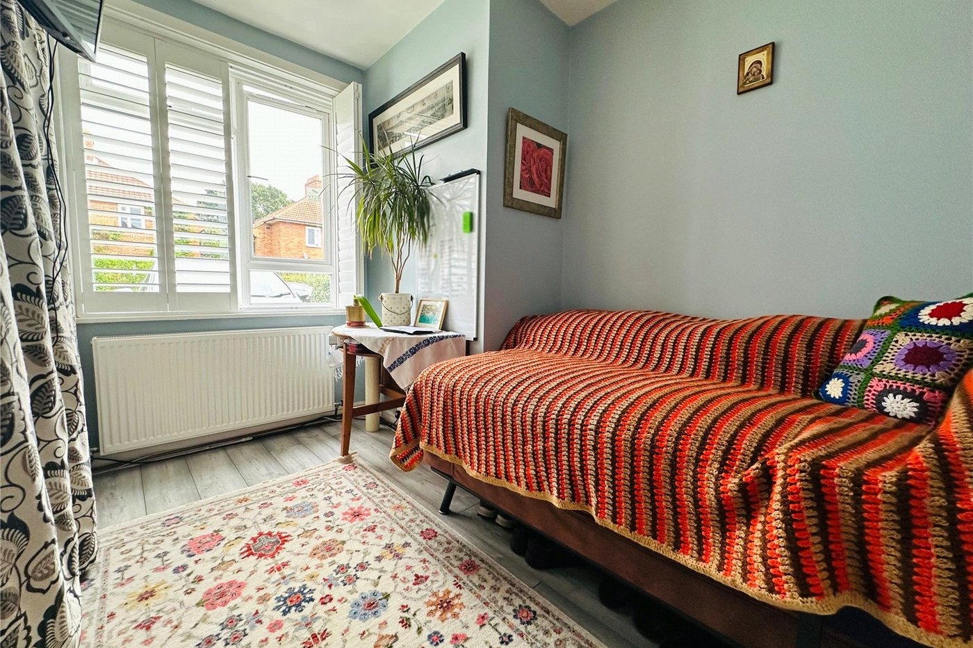 2 bedroom property for sale in London | Robinson Jackson